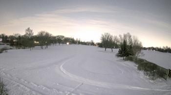Weather camera view of Village Links of Glen Ellyn.