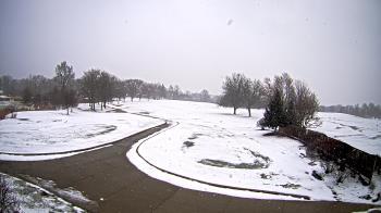 Weather camera view of Village Links of Glen Ellyn.