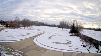 Weather camera view of Village Links of Glen Ellyn.