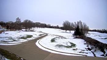 Weather camera view of Village Links of Glen Ellyn.