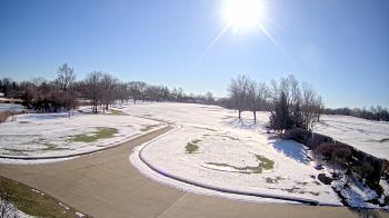 Weather camera view of Village Links of Glen Ellyn.