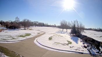 Weather camera view of Village Links of Glen Ellyn.