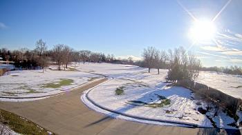 Weather camera view of Village Links of Glen Ellyn.