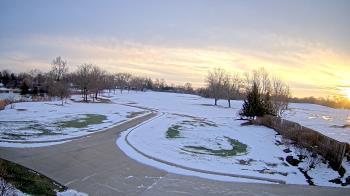 Weather camera view of Village Links of Glen Ellyn.