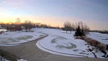 Weather camera view of Village Links of Glen Ellyn.