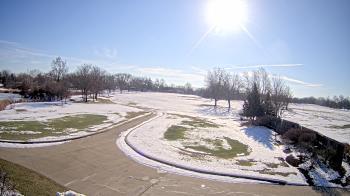 Weather camera view of Village Links of Glen Ellyn.
