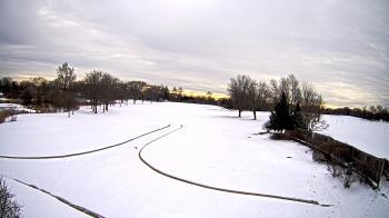 Weather camera view of Village Links of Glen Ellyn.