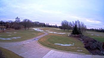 Weather camera view of Village Links of Glen Ellyn.