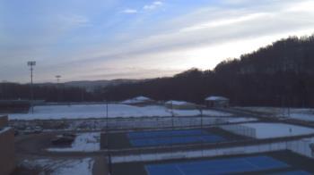 Weather camera view of Kiski Area HS.