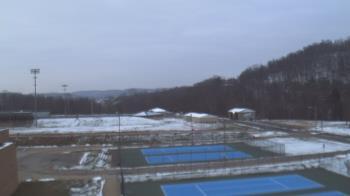 Weather camera view of Kiski Area HS.