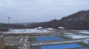 Weather camera view of Kiski Area HS.