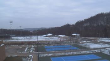 Weather camera view of Kiski Area HS.