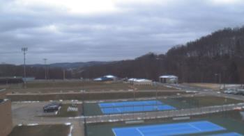 Weather camera view of Kiski Area HS.