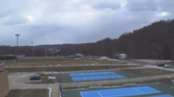 Weather camera view of Kiski Area HS.
