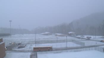 Weather camera view of Kiski Area HS.