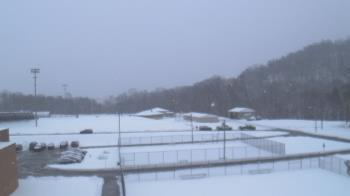 Weather camera view of Kiski Area HS.