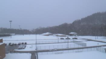 Weather camera view of Kiski Area HS.