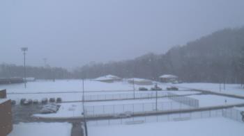 Weather camera view of Kiski Area HS.