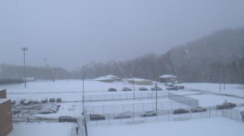 Weather camera view of Kiski Area HS.