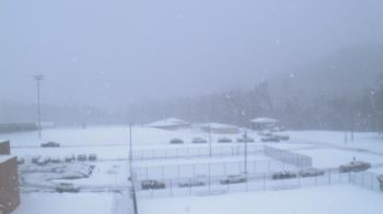 Weather camera view of Kiski Area HS.