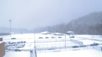 Weather camera view of Kiski Area HS.