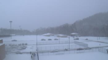 Weather camera view of Kiski Area HS.