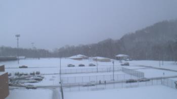 Weather camera view of Kiski Area HS.