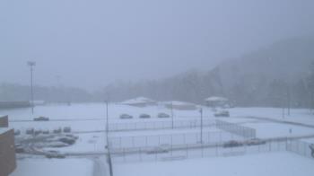 Weather camera view of Kiski Area HS.