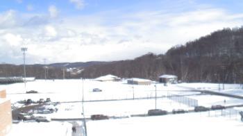 Weather camera view of Kiski Area HS.
