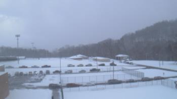 Weather camera view of Kiski Area HS.