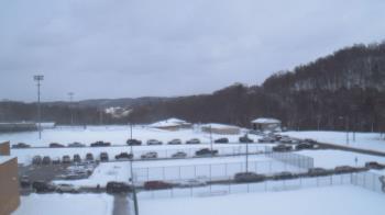 Weather camera view of Kiski Area HS.