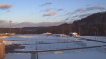 Weather camera view of Kiski Area HS.