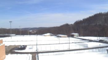 Weather camera view of Kiski Area HS.