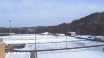 Weather camera view of Kiski Area HS.
