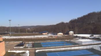 Weather camera view of Kiski Area HS.