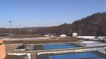 Weather camera view of Kiski Area HS.