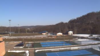 Weather camera view of Kiski Area HS.