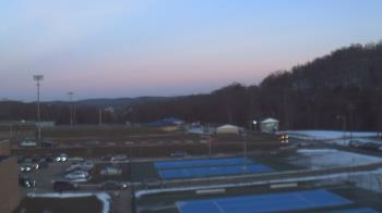 Weather camera view of Kiski Area HS.