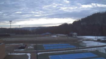 Weather camera view of Kiski Area HS.