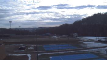 Weather camera view of Kiski Area HS.