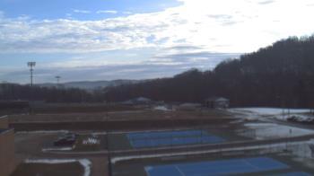 Weather camera view of Kiski Area HS.