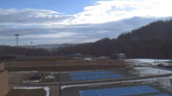 Weather camera view of Kiski Area HS.