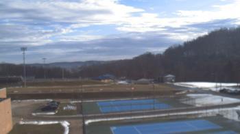Weather camera view of Kiski Area HS.