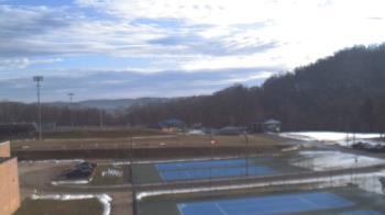 Weather camera view of Kiski Area HS.