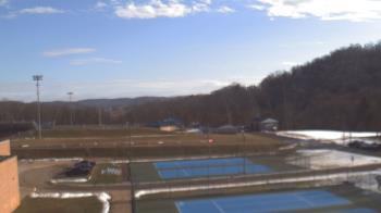 Weather camera view of Kiski Area HS.