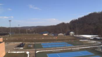 Weather camera view of Kiski Area HS.