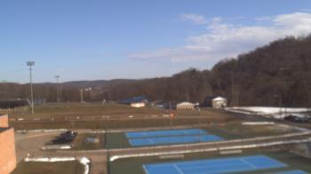 Weather camera view of Kiski Area HS.