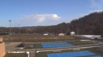Weather camera view of Kiski Area HS.