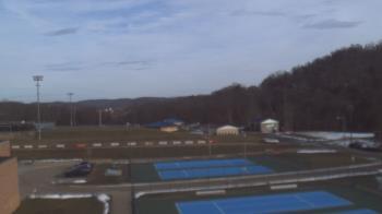 Weather camera view of Kiski Area HS.