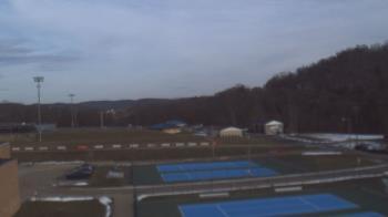 Weather camera view of Kiski Area HS.